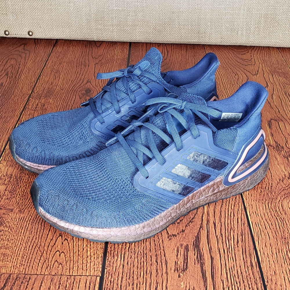 Adidas UltraBoost 20 Shoes Size 10.5